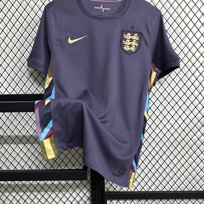 אנגליה חוץ 2024/25