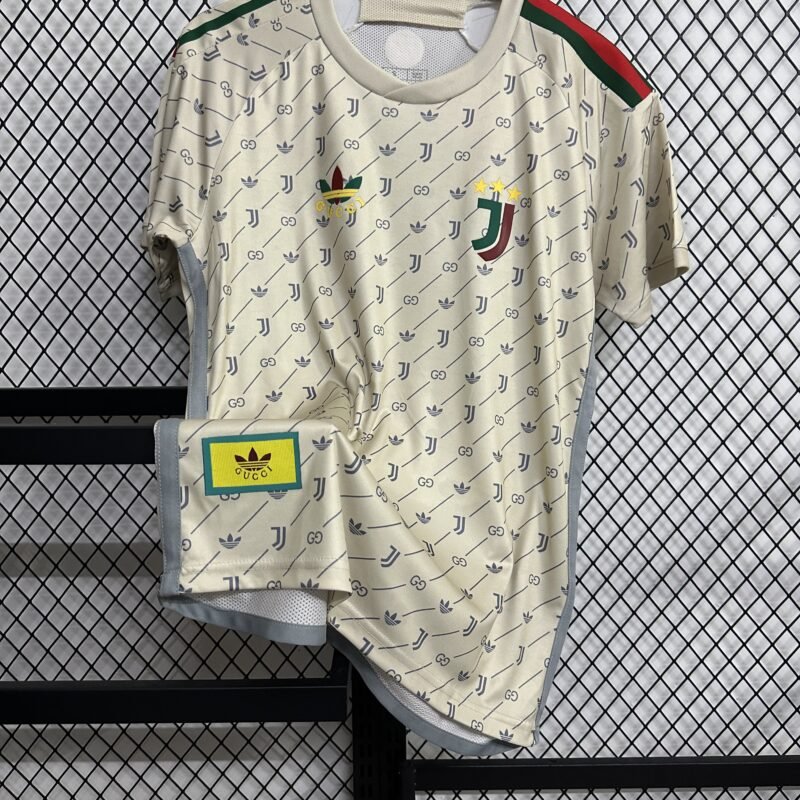 יובנטוס x גוצ'י 2024/25