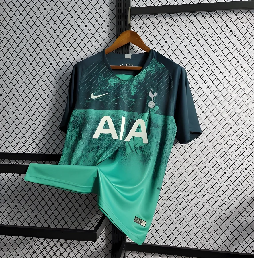 טוטנהאם חוץ שלישית 2018/19